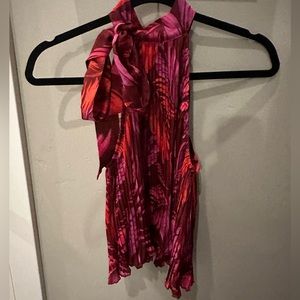 Sleeveless Neck Tied Blouse. USED — in excellent condition. No stains of flaws!